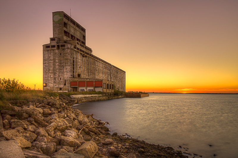 A print of this photo is available here